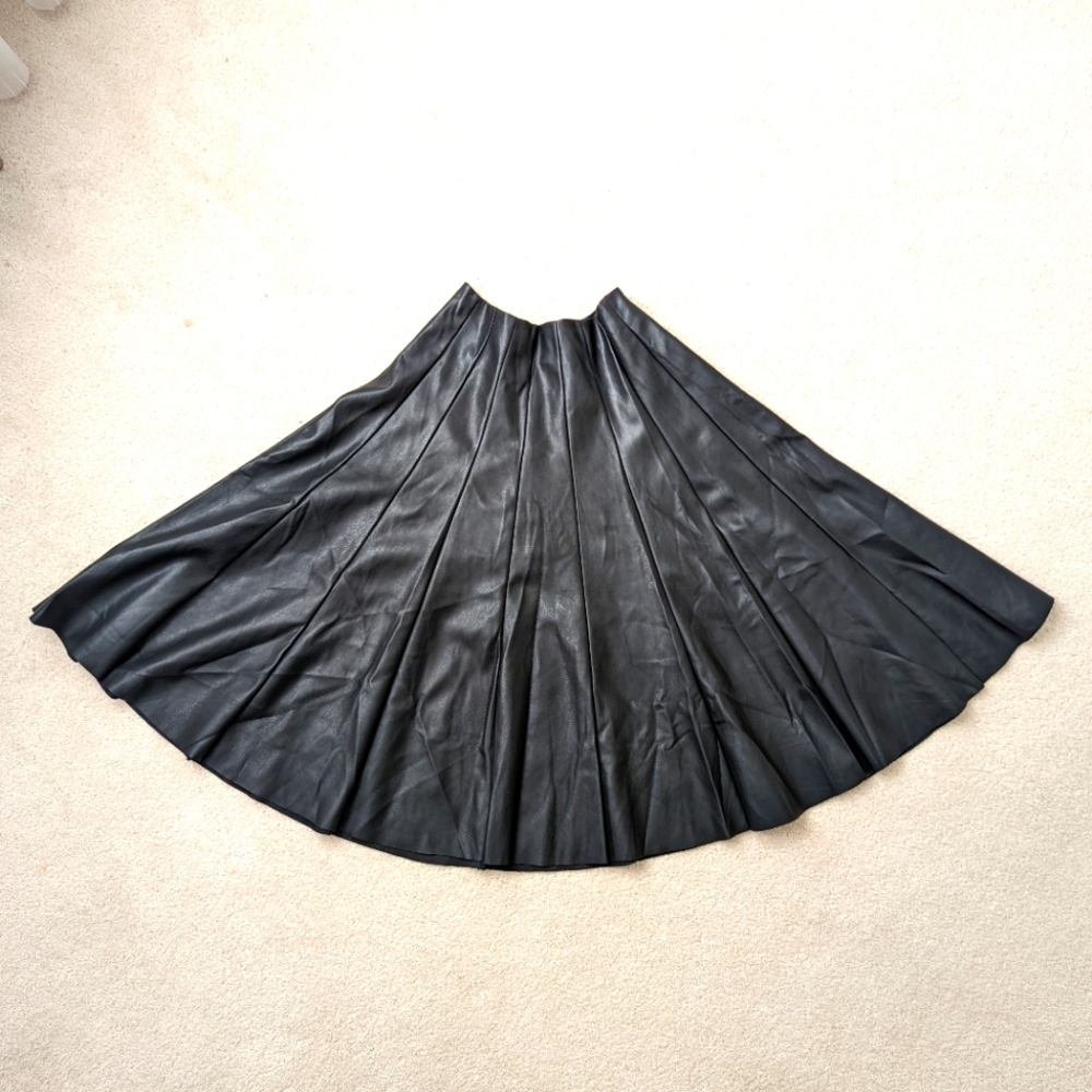 Zara NWT Faux Leather Pleated Skirt